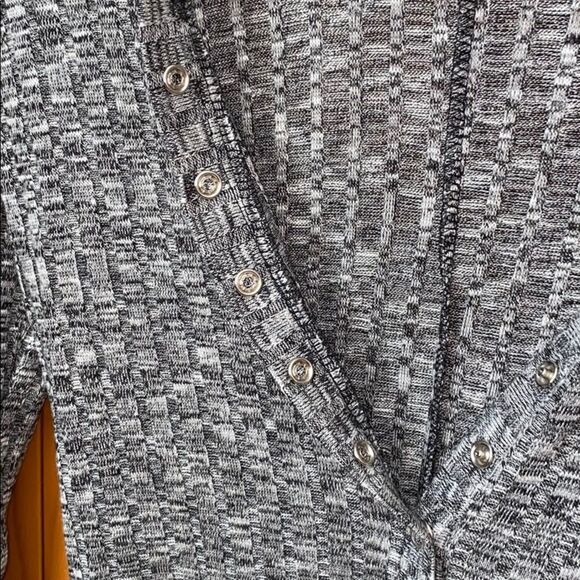 Windsor Grey Short Romper - Picture 3 of 3